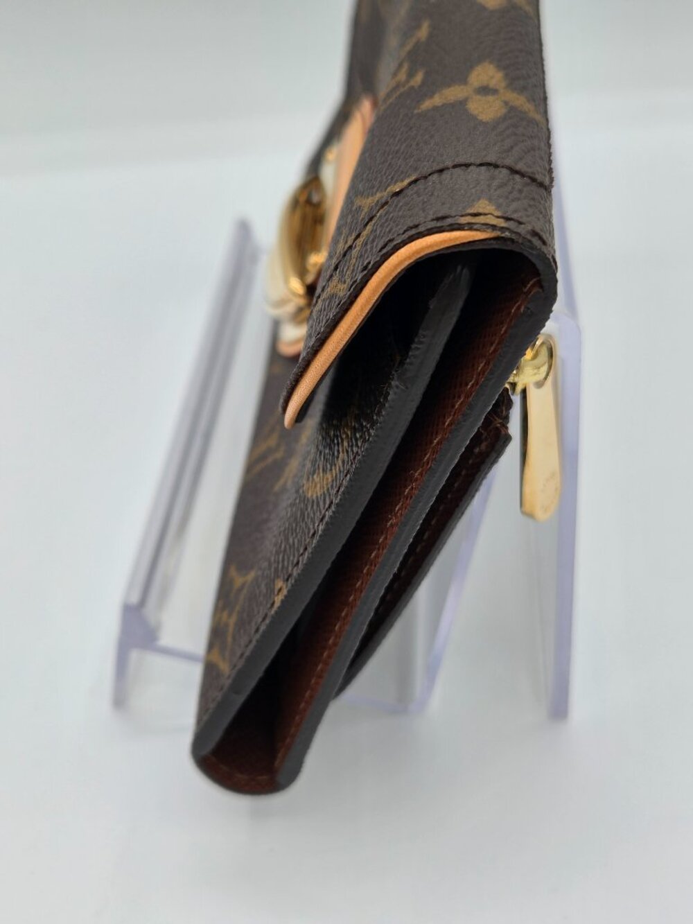 Louis Vuitton Monogram Eugenie Wallet | Monogram Canvas | Box & Dust Bag - Picture 3 of 12